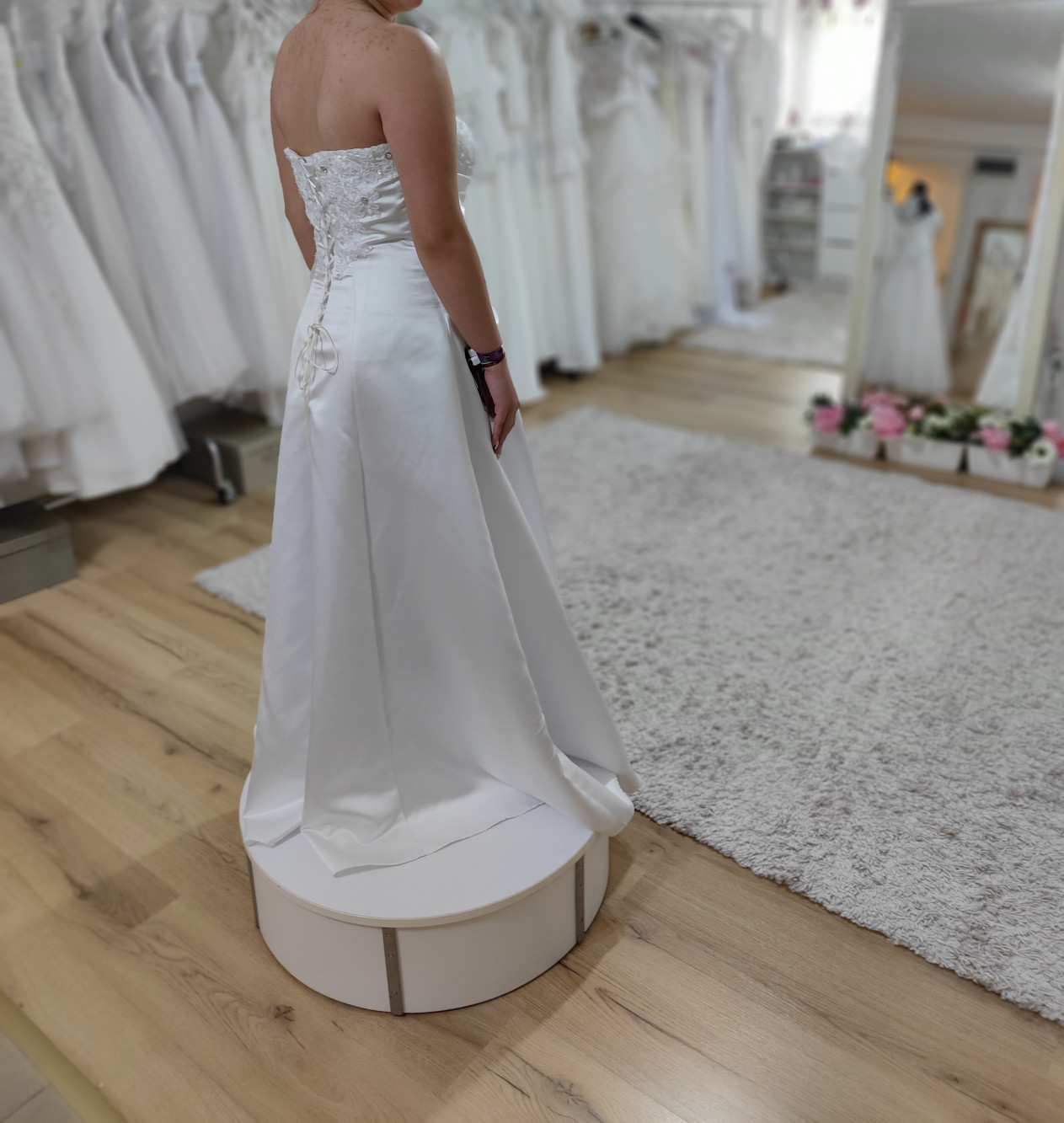 Sopron menyasszonyi ruha