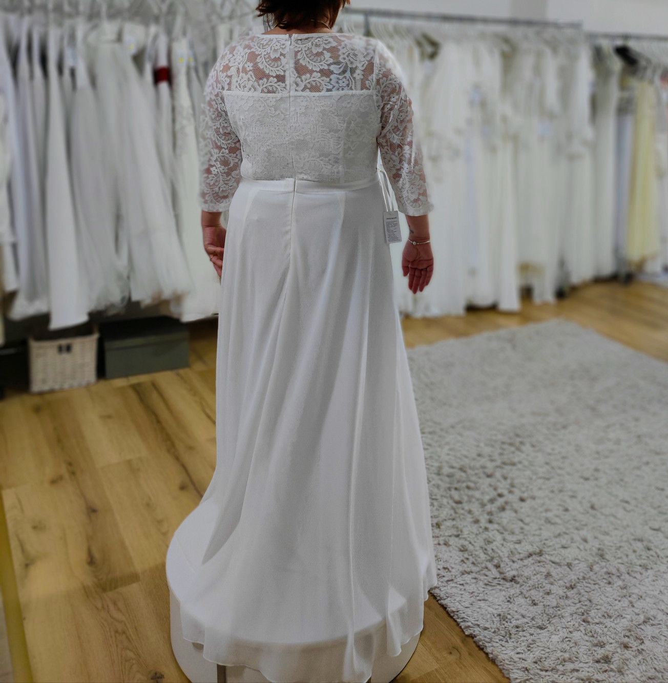 Tata menyasszonyi ruha