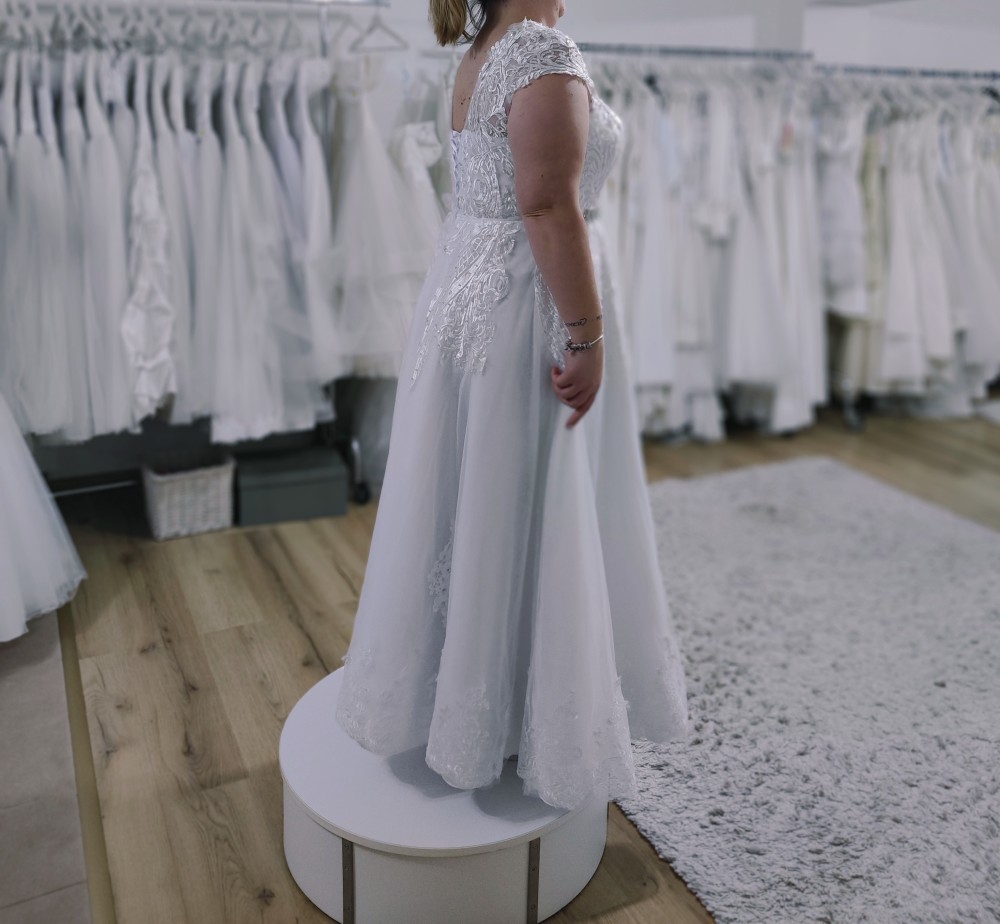 Szigetvár menyasszonyi ruha 