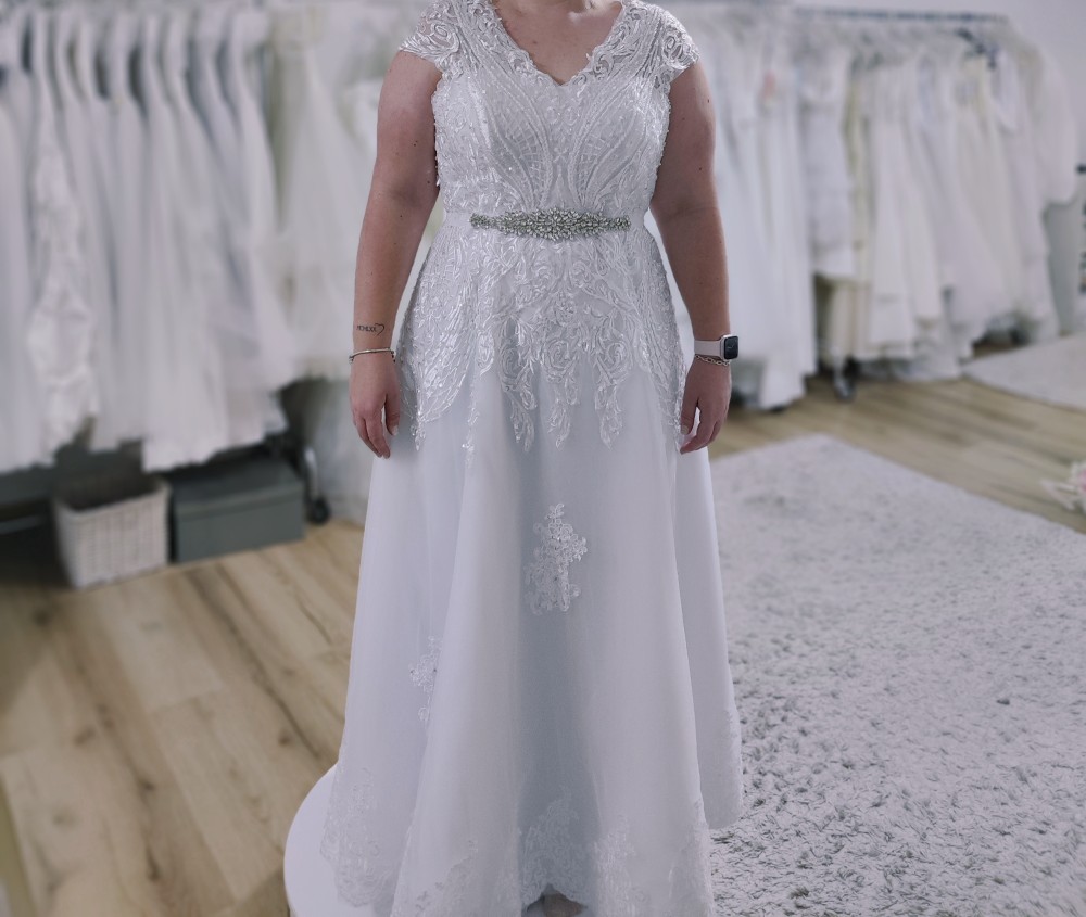 Szigetvár menyasszonyi ruha 