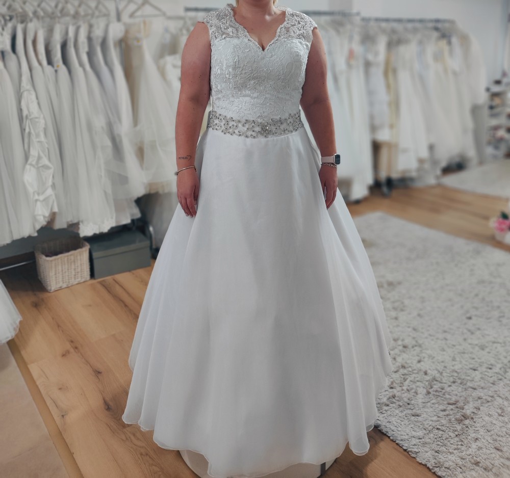 Nagykanizsa menyasszonyi ruha 