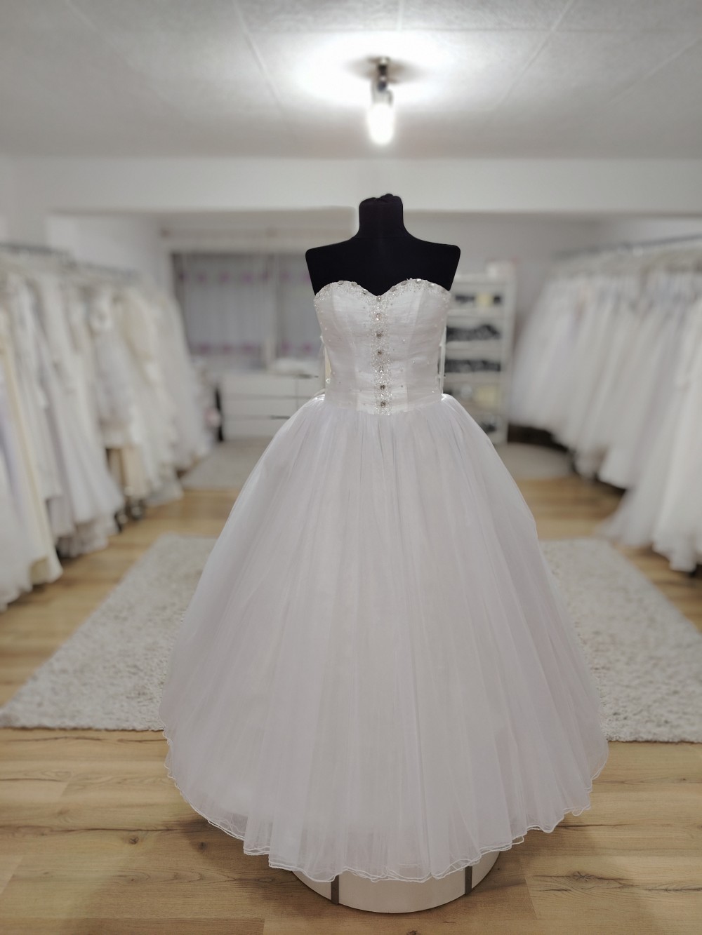 Sopron menyasszonyi ruha