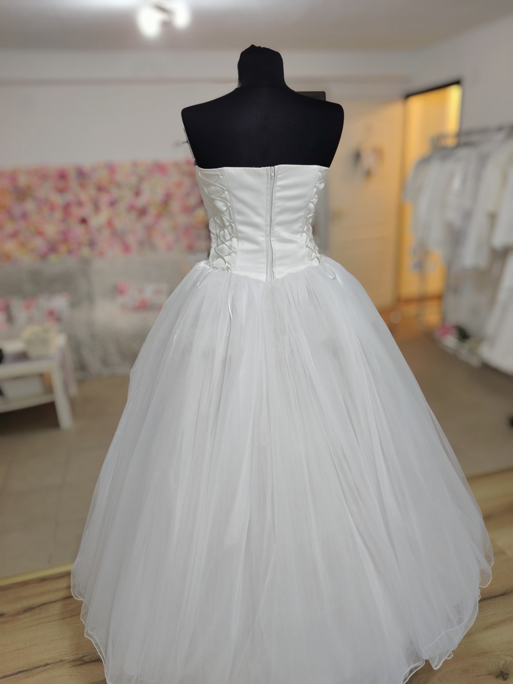 Sopron menyasszonyi ruha