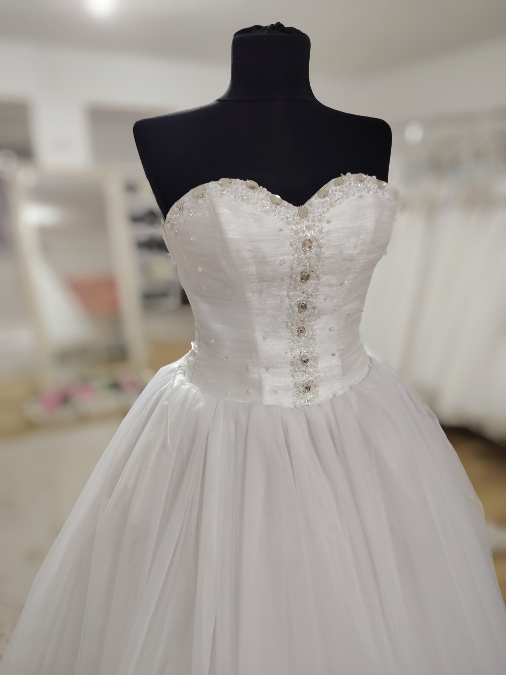 Sopron menyasszonyi ruha