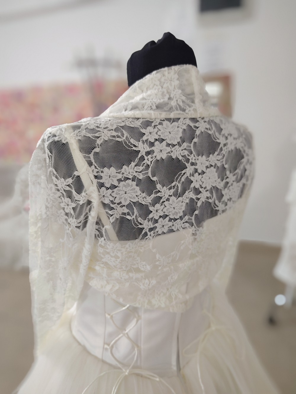 Gyál menyasszonyi csipkeboleró