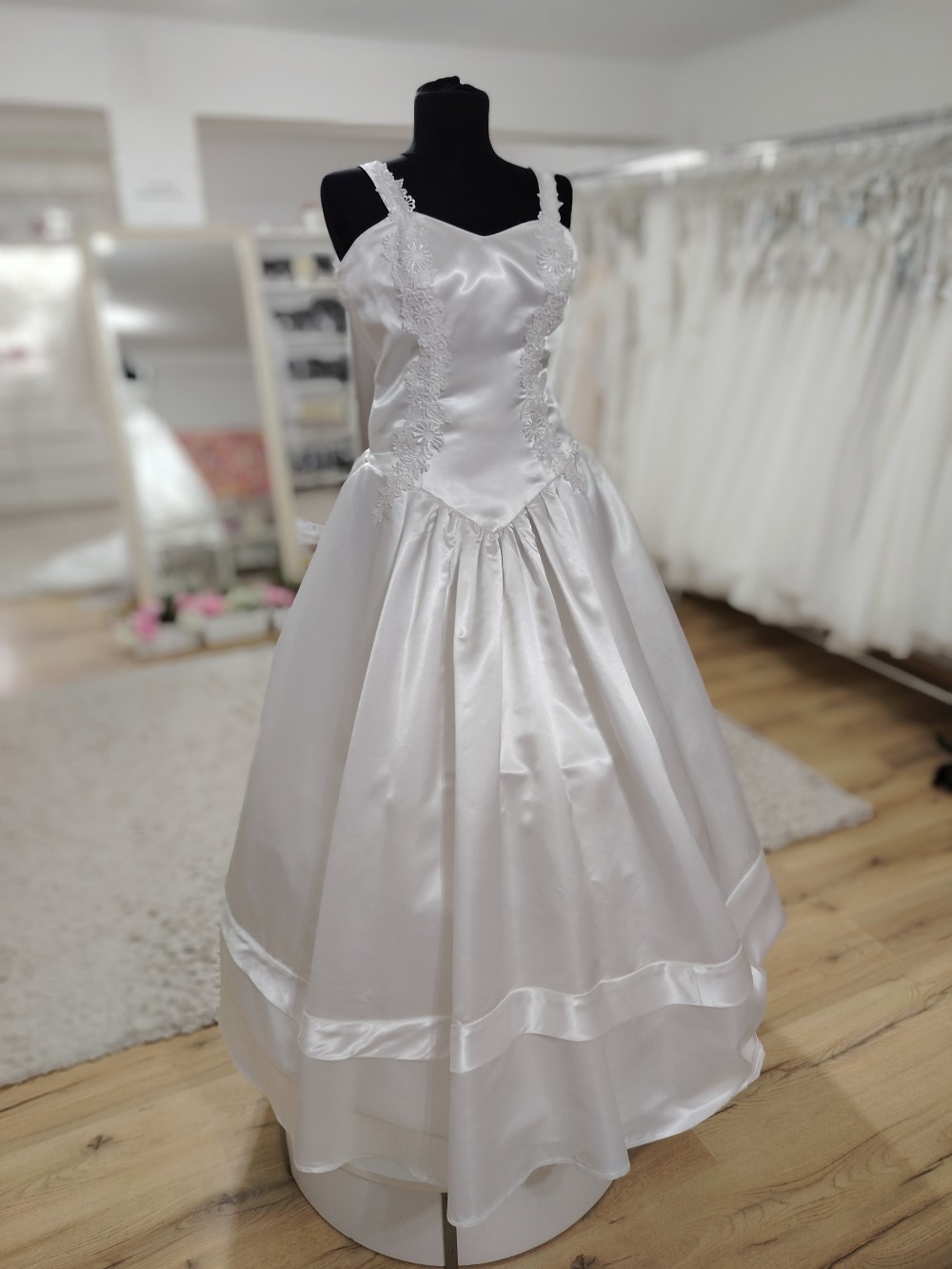 Érd menyasszonyi ruha