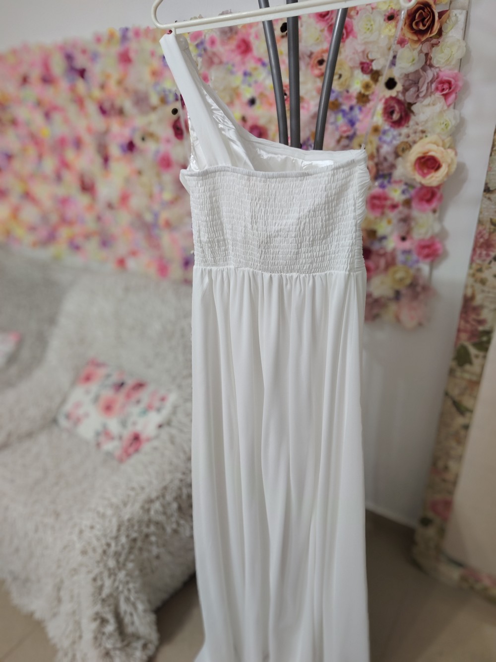 Pilisvörösvár menyasszonyi ruha