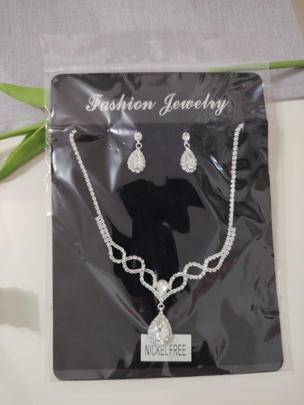 Lábatlan menyasszonyi ékszerszett 